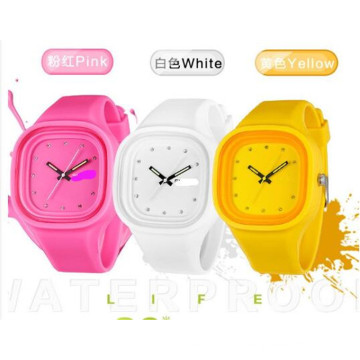 Yxl-994 2016 Nouveaux modèles célèbres Fashion Geneva Jelly Quartz Montres Femmes Femmes Montres en silicone minces Relogio Ladies Clock